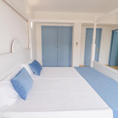 Hostal Hpc Porto Colom Ngoại thất bức ảnh