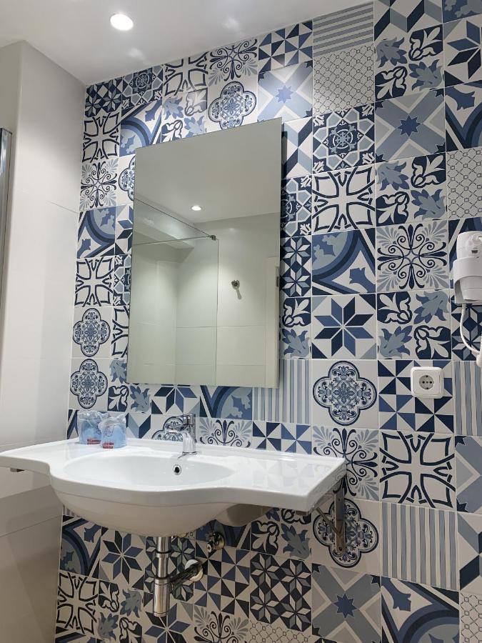 Hostal Hpc Porto Colom Ngoại thất bức ảnh