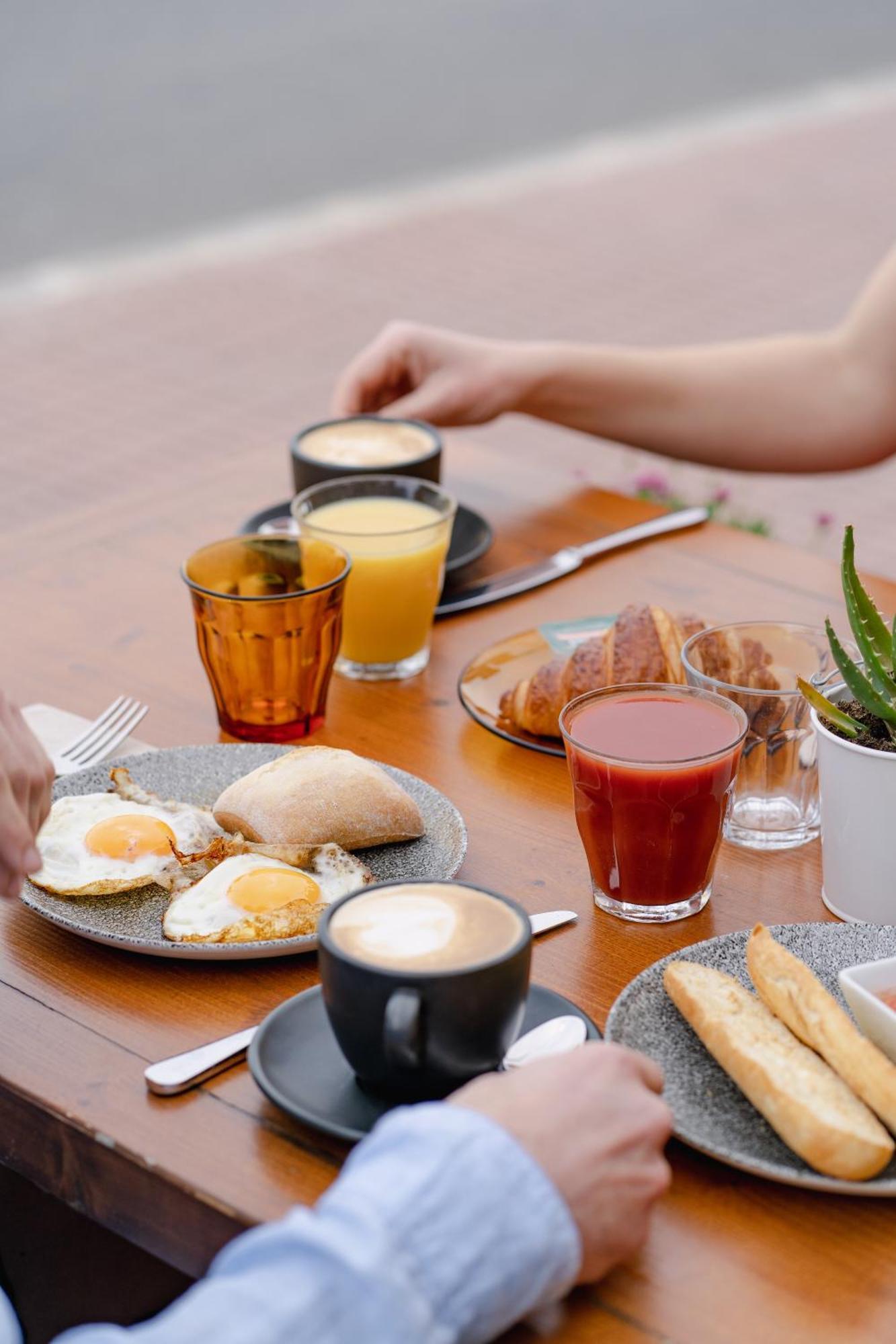 Hostal Hpc Porto Colom Ngoại thất bức ảnh