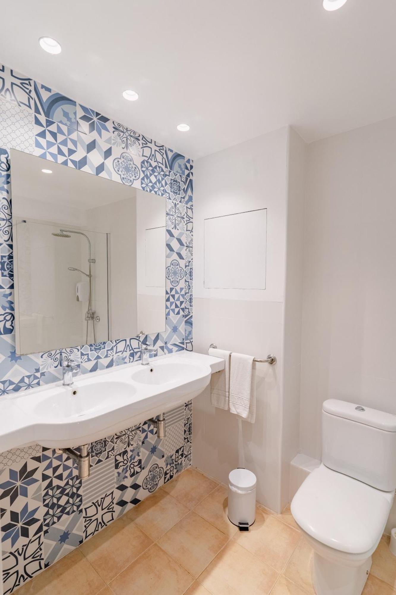 Hostal Hpc Porto Colom Ngoại thất bức ảnh