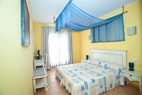 Hostal Hpc Porto Colom Ngoại thất bức ảnh